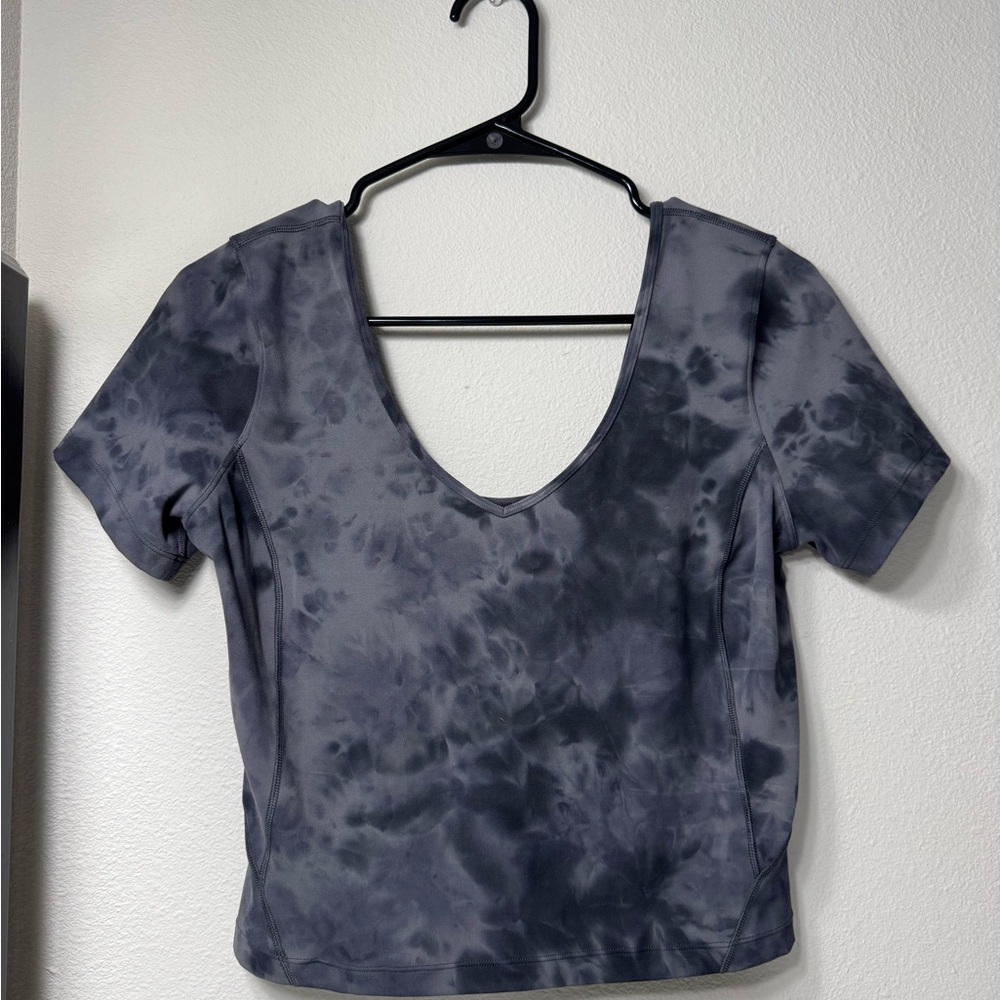 Lululemon Athletica Gray Fitted Crop T-Shirt